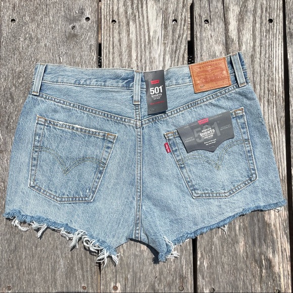 NWT Levi’s 501 shorts - Picture 3 of 3